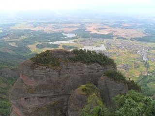 鲁漕按行诸郡以所得江山之秀形之篇章灿然成