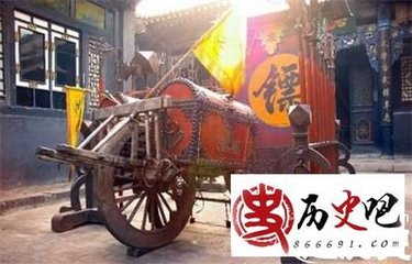 送客乘骡足跋口占示同行